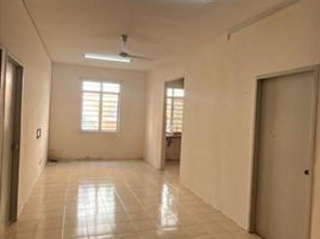 Apartment Putra Sikamat Ground Floor Corner for SALE