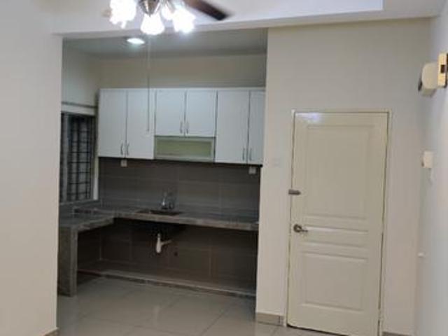 Apartment Putra Suria Residensi Cheras 200m from Cheras LRT