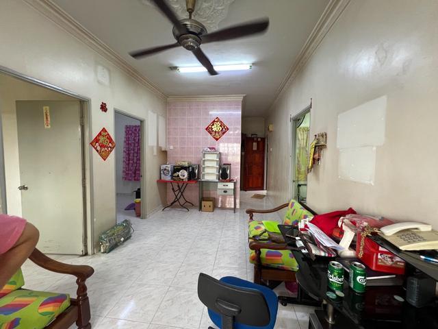 Apartment Putri laksaman batu caves for sale