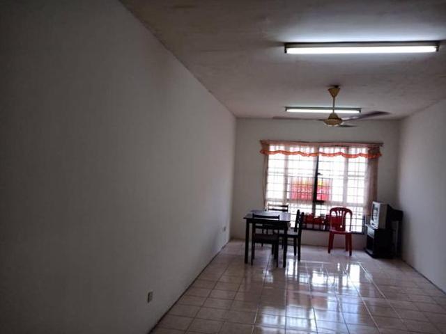 Apartment Pusat Komersial Seksyen 7 UiTM Shah Alam