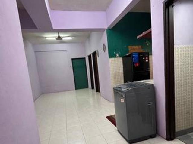 Apartment Pusat Hentian Jalan Reko Kajang