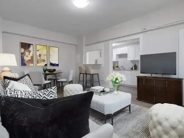 Apartment Regina SK 104400300