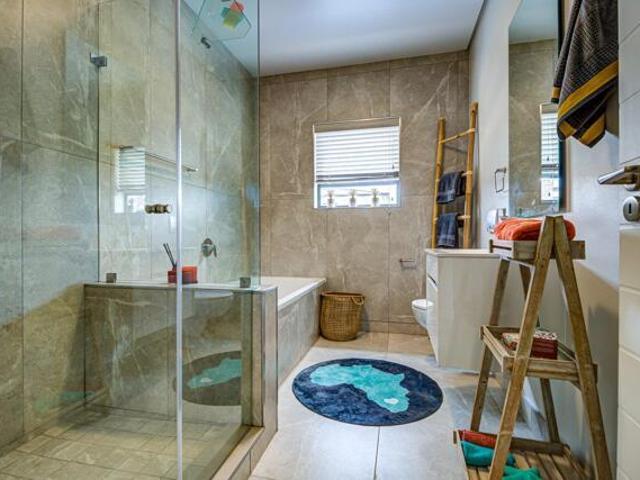 Apartment Rhodesfield Gauteng 67606478