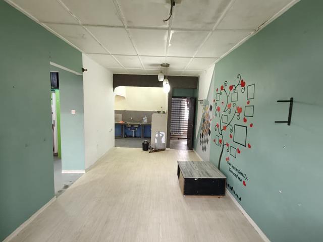 Apartment Ria 2 With Fully Renovated Taman Pelangi Indah