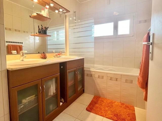 Apartment with 4 rooms on sale in Gaillard 76 m² | dreamo. Ch