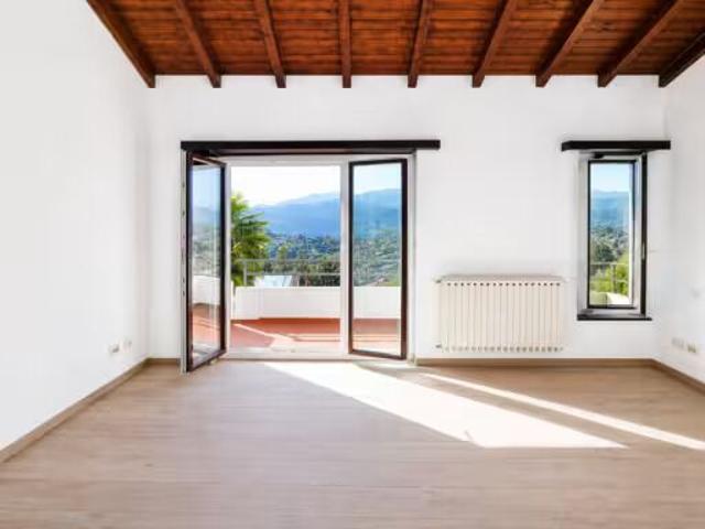 Apartment with 4 rooms for rent in Lugano 110 m² | dreamo. Ch