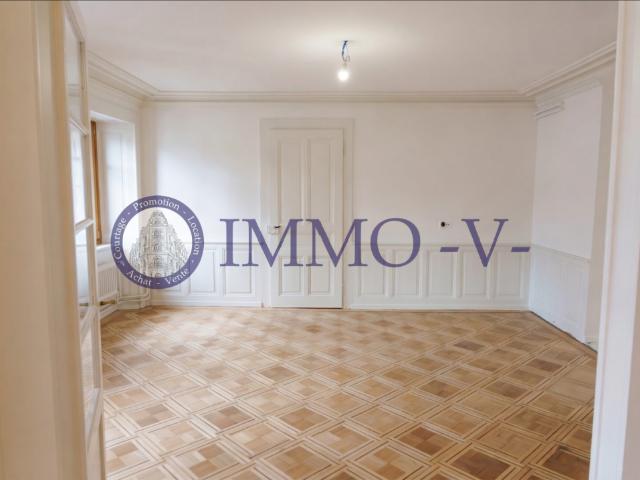 Office with 4.5 rooms for rent in La Chaux de Fonds 115 m² | dreamo. Ch