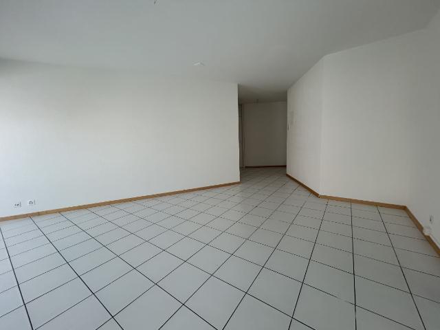 Apartment with 4.5 rooms for rent in La Chaux de Fonds 115 m² | dreamo. Ch