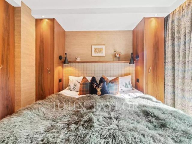 Apartment with 4.5 rooms on sale in Crans Montana 145 m² | dreamo. Ch