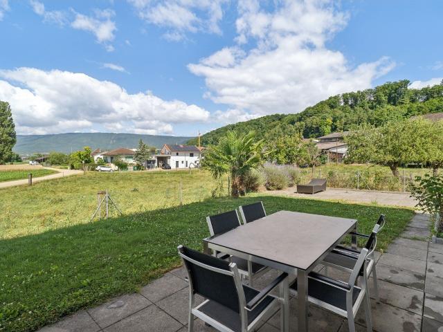 Apartment with 4.5 rooms on sale in Gampelen 117 m² | dreamo. Ch