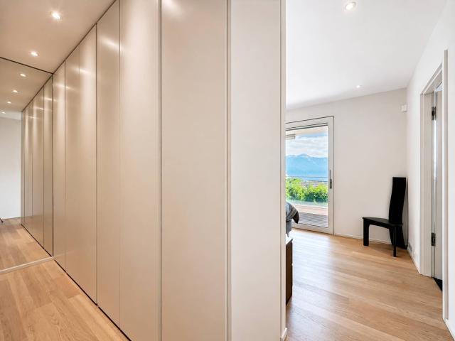 Apartment with 4.5 rooms on sale in Grandvaux 175 m² | dreamo. Ch