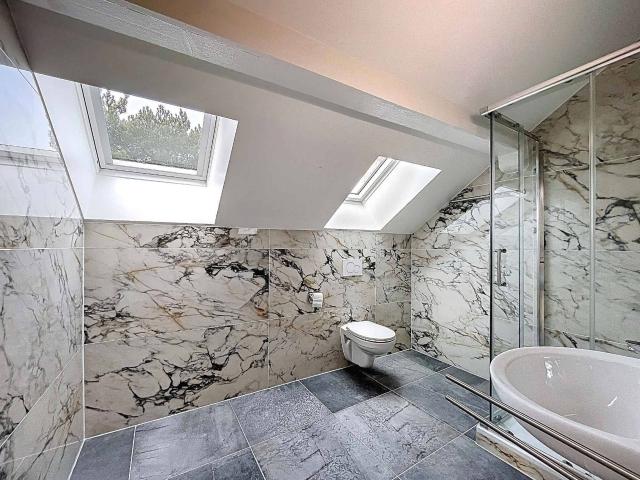 Apartment with 4.5 rooms on sale in Jouxtens Mézery 229 m² | dreamo. Ch