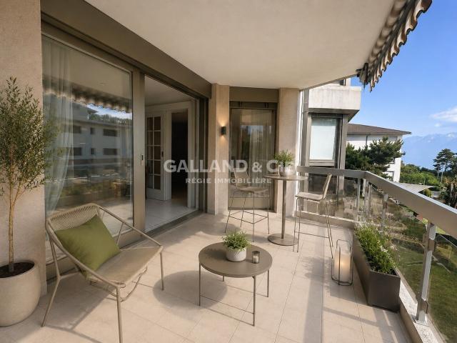 Apartment with 4.5 rooms on sale in Pully Est 125 m² | dreamo. Ch