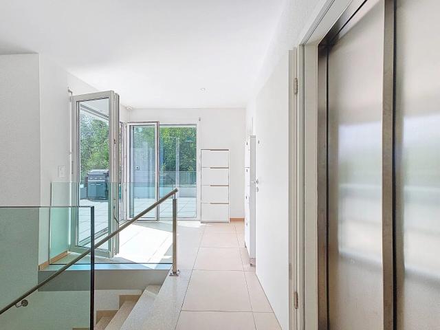 Apartment with 5 rooms on sale in Brent 145 m² | dreamo. Ch