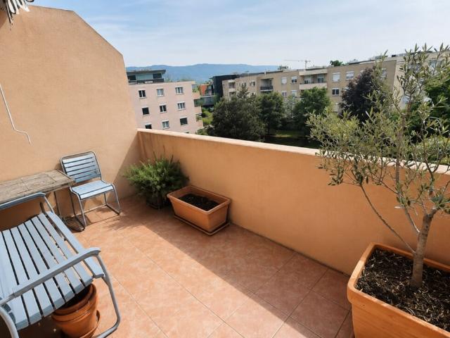 Apartment with 5 rooms on sale in Onex 123 m² | dreamo. Ch