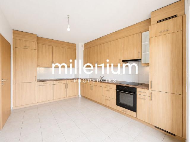 Apartment with 5 rooms on sale in zone 117 m² | dreamo. Ch