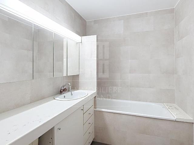 Apartment with 5 rooms for rent in Cologny 95 m² | dreamo. Ch