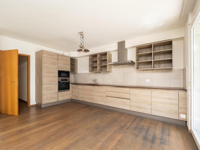 Apartment with 5 rooms for rent in Geneva 149 m² | dreamo. Ch