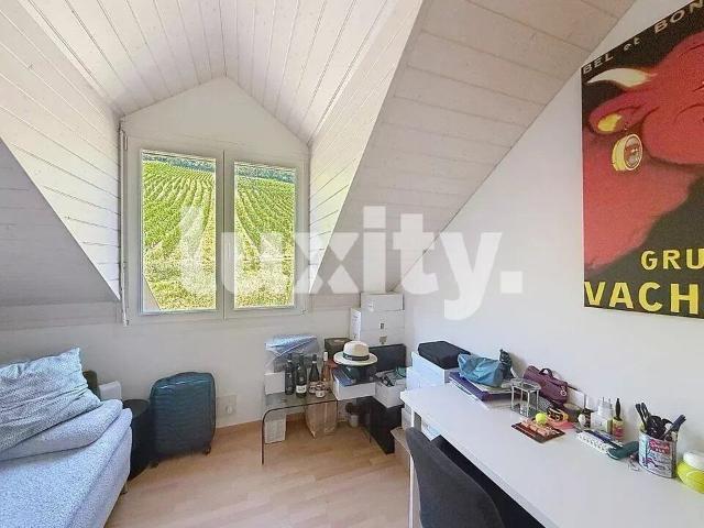Apartment with 5 rooms for rent in Luins 160 m² | dreamo. Ch