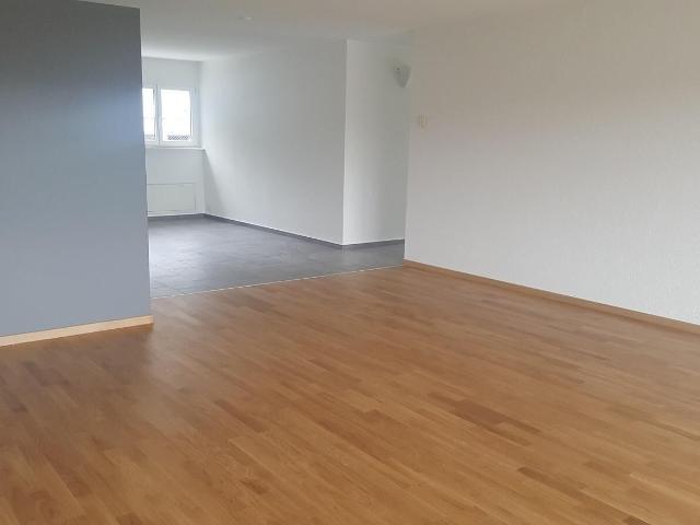 Apartment with 5 rooms for rent in La Chaux de Fonds 133 m² | dreamo. Ch
