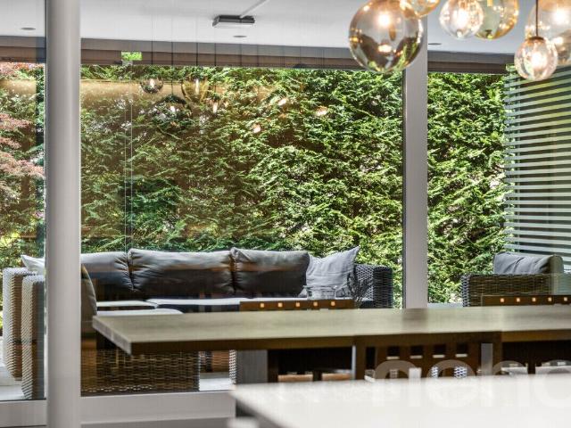 Apartment with 5.5 rooms on sale in Bäch SZ 264 m² | dreamo. Ch