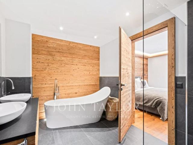 Apartment with 5.5 rooms on sale in Crans Montana 229 m² | dreamo. Ch