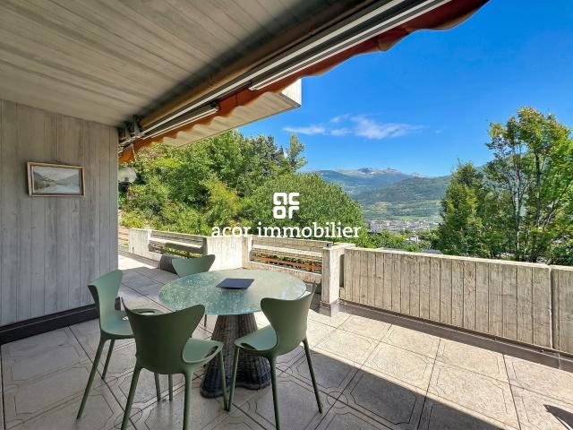 Apartment with 5.5 rooms on sale in Gravelone 245 m² | dreamo. Ch