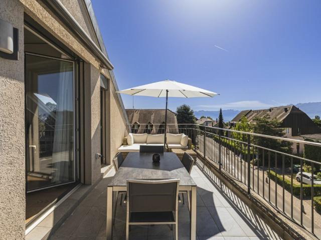 Apartment with 5.5 rooms on sale in St Sulpice VD 180 m² | dreamo. Ch