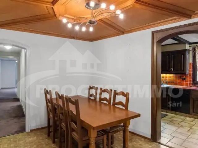 Apartment with 6 rooms on sale in CENTRE 248 m² | dreamo. Ch