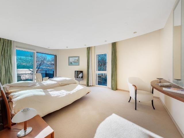Apartment with 6.5 rooms on sale in Lutry 264 m² | dreamo. Ch