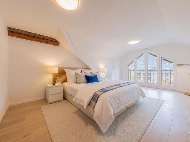 Apartment with 6.5 rooms on sale in La Rippe 311 m² | dreamo. Ch