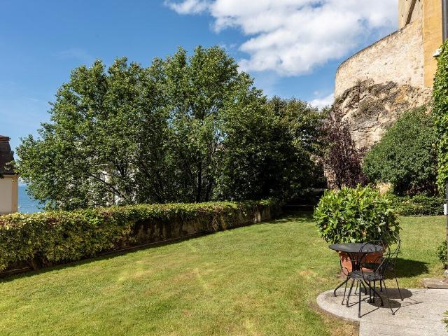 Apartment with 7 rooms on sale in Neuchâtel 580 m² | dreamo. Ch