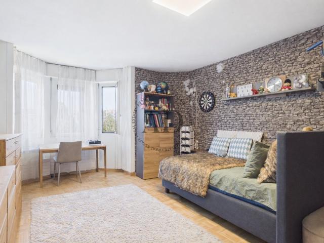Apartment with 8 rooms on sale in Geneva 241 m² | dreamo. Ch