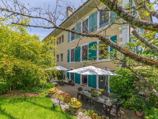 Apartment with 8 rooms on sale in Satigny 205 m² | dreamo. Ch