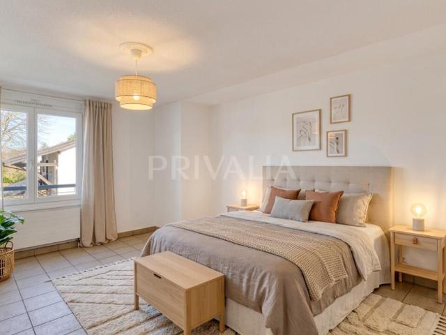 Apartment with 9 rooms on sale in Bernex 270 m² | dreamo. Ch