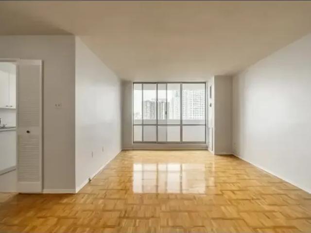 Apartment 2 Bedroom For Rent Etobicoke ON 1850 ELS88069490