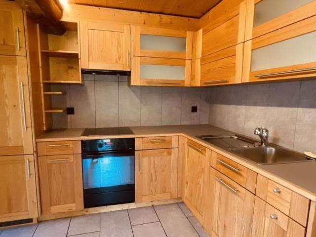 Apartment with 2.5 rooms on sale in Vollèges | dreamo. Ch