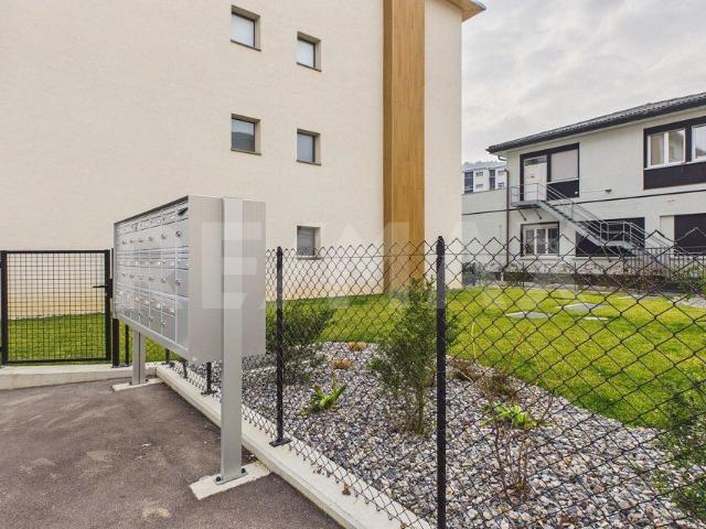 Apartment with 2.5 rooms on sale in Chiasso 63 m² | dreamo. Ch