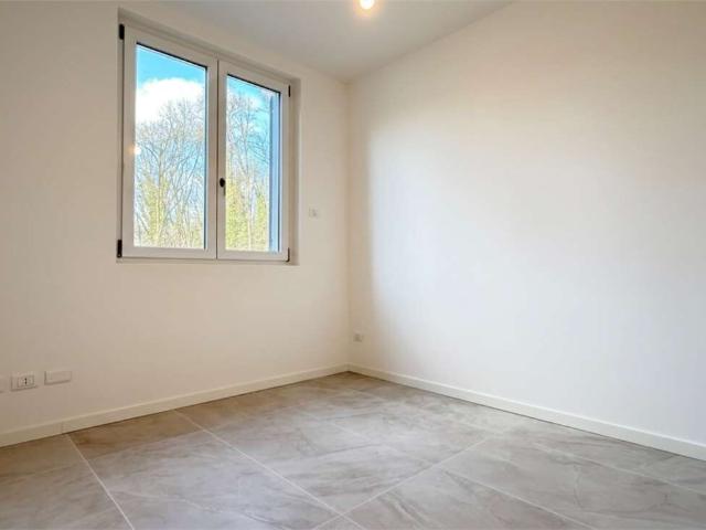 Apartment with 3 rooms on sale in Bizzarone 103 m² | dreamo. Ch
