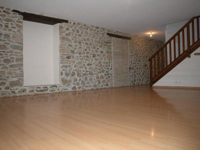 Apartment with 3.5 rooms for rent in Corsier Ref GE LOC A TRIAN | dreamo. Ch