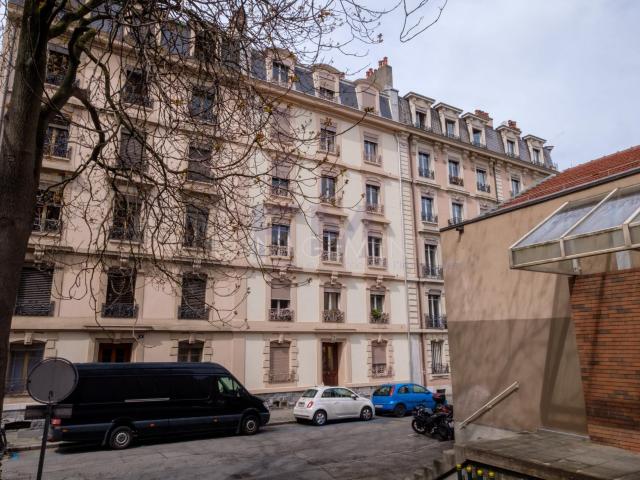 Apartment with 3.5 rooms for rent in Genève 71 m² | dreamo. Ch