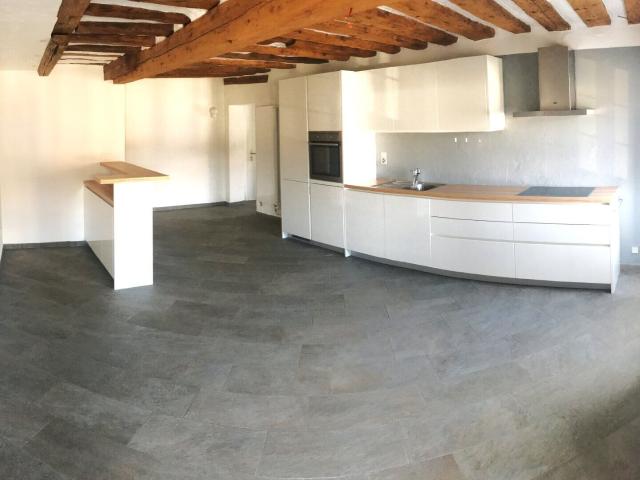 Apartment with 3.5 rooms for rent in St Séverin 120 m² | dreamo. Ch