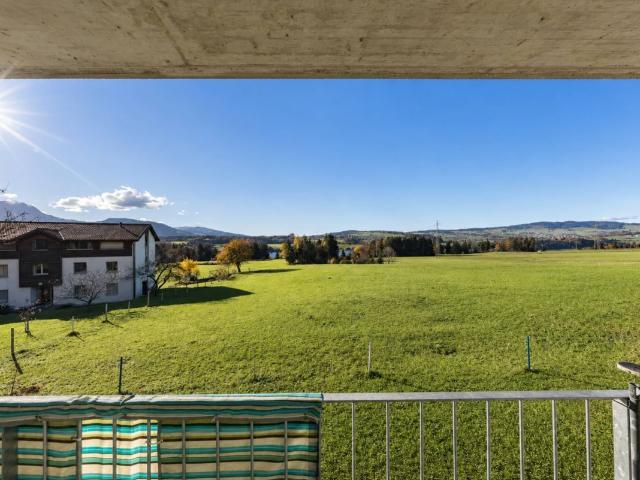 Apartment with 3.5 rooms on sale in Botterens 106 m² | dreamo. Ch