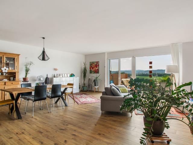 Apartment with 3.5 rooms on sale in Meinisberg 130 m² | dreamo. Ch