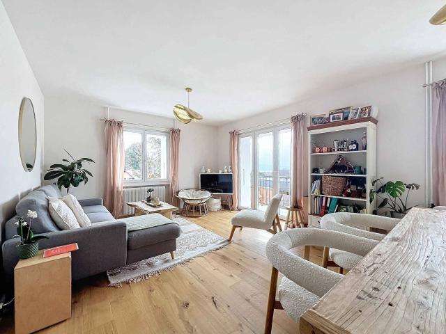Apartment with 3.5 rooms on sale in Nyon 78 m² | dreamo. Ch