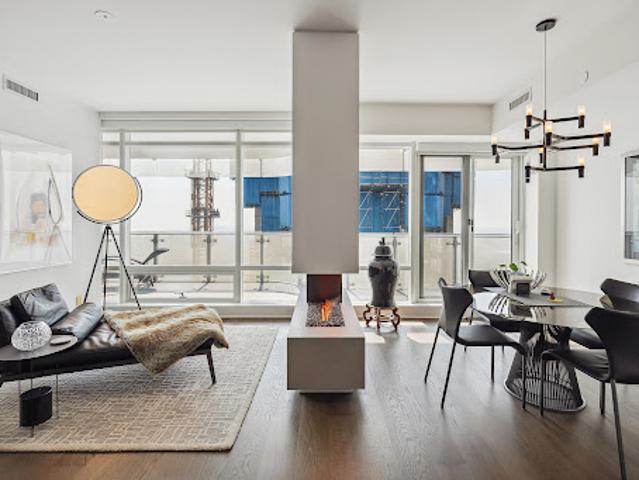 Apartment with terrace and pool