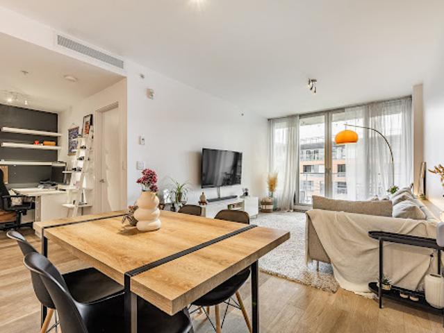 Apartment with terrace
