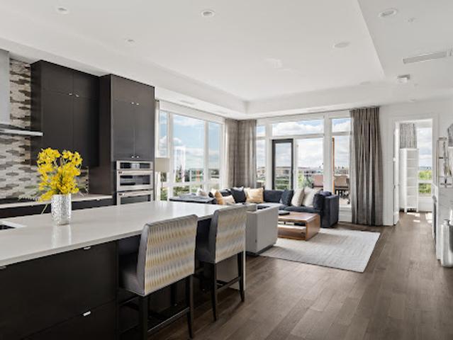 Apartment with terrace