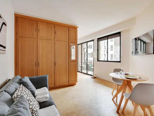 Apartment with Balcony in a Sleek Setting, Paris Amsterdam Apartments for Rent