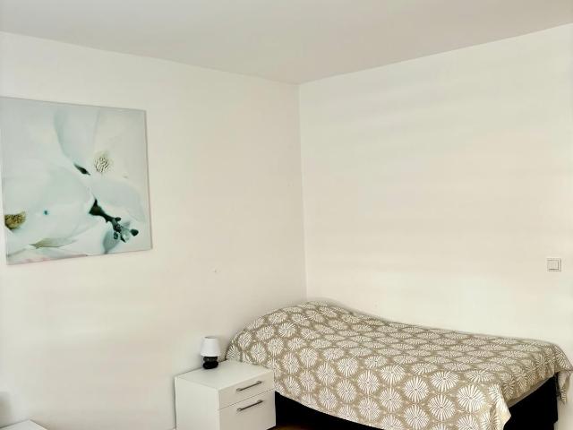 Apartment with Garden and Terrace near the Rhine in Neuss, Neuss Amsterdam Apartments for Rent